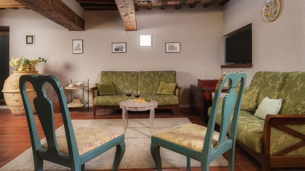 Villa photo 1