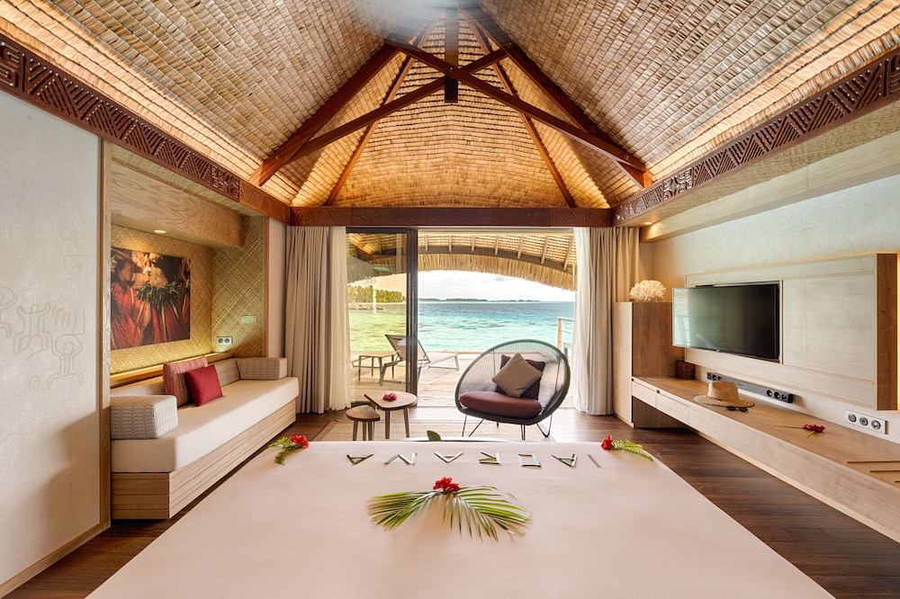 Bungalow, Lagoon View, Overwater
