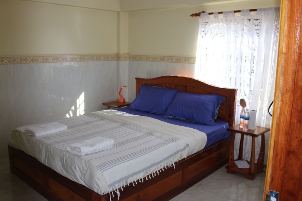 City Room, 1 Queen Bed, Non Smoking, City View photo 2