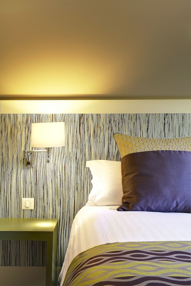 Superior Room, 1 King Bed, Non Smoking, Terrace (Larger Room) - Photo 5