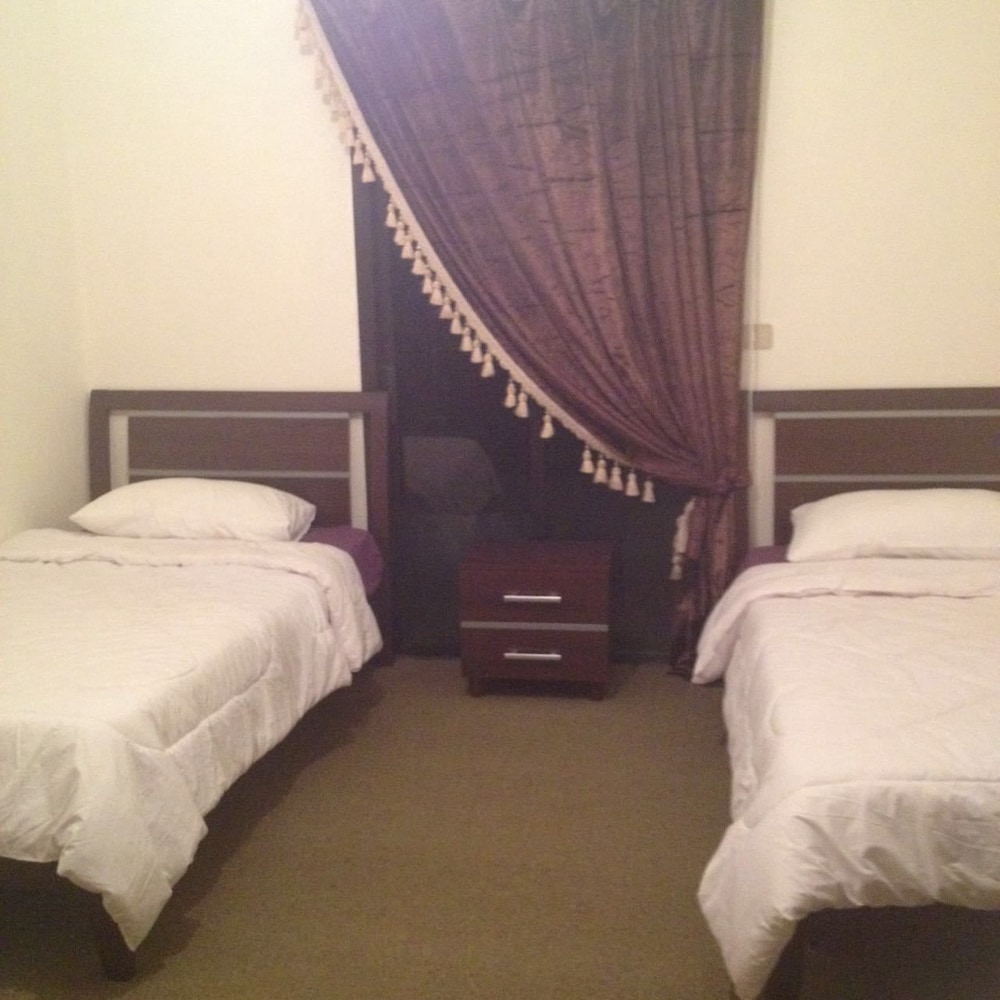 Apartment, 2 Bedrooms, Mountain View photo 1