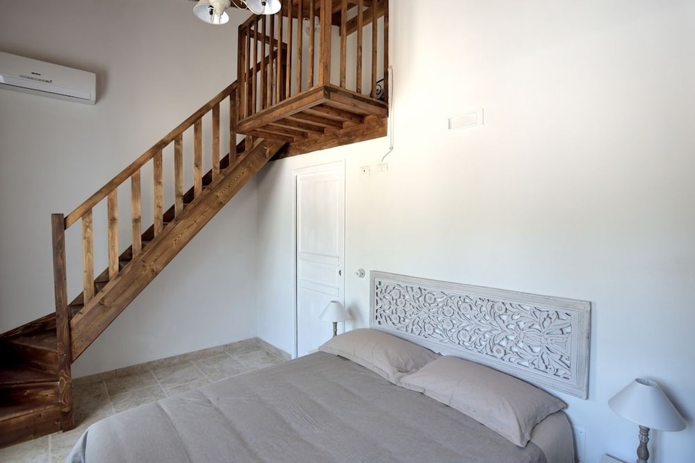 Triple Room (Mandorlo)