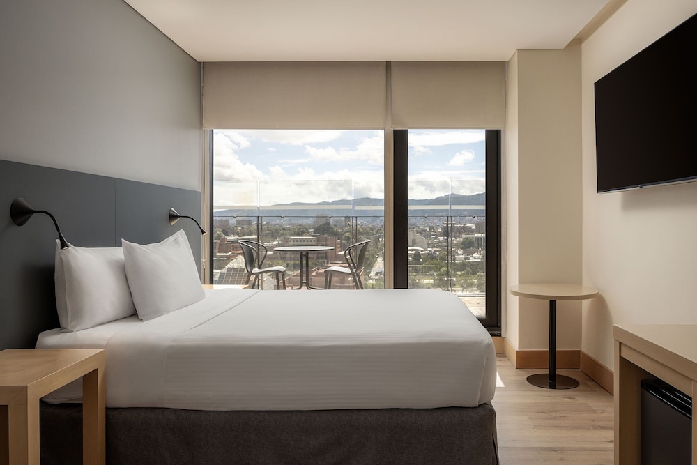 Basic Room, 1 Queen Bed, Non Smoking, Terrace - Photo 1