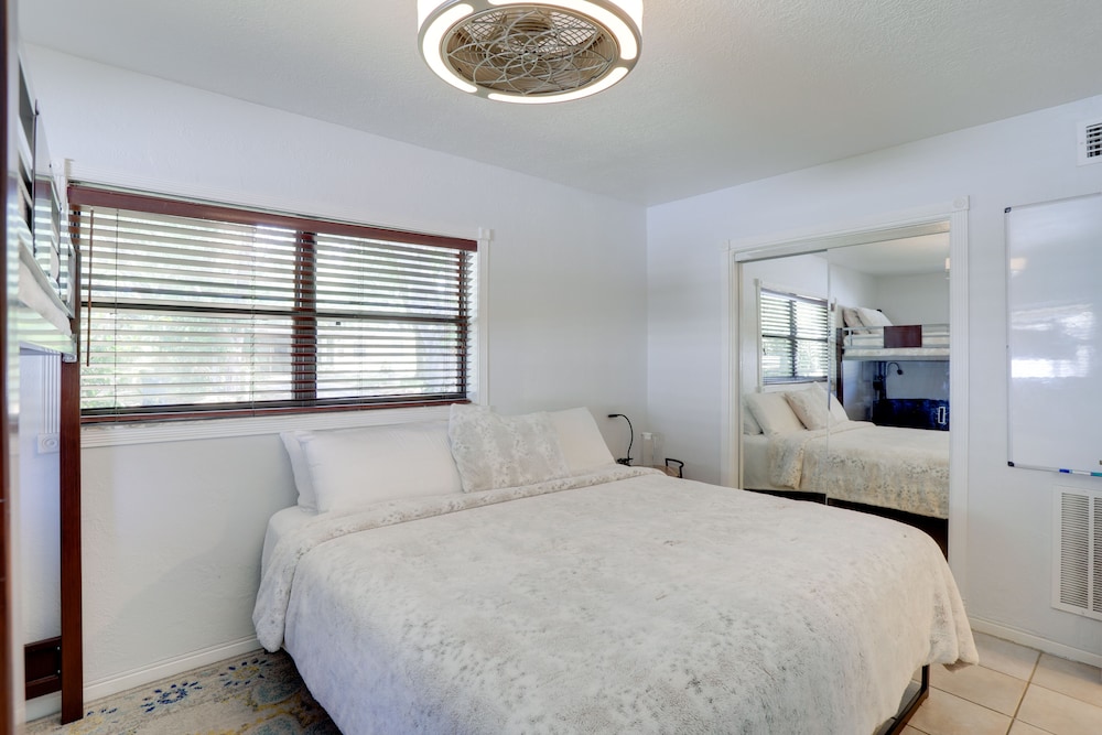 House (4 Bedrooms) photo 2