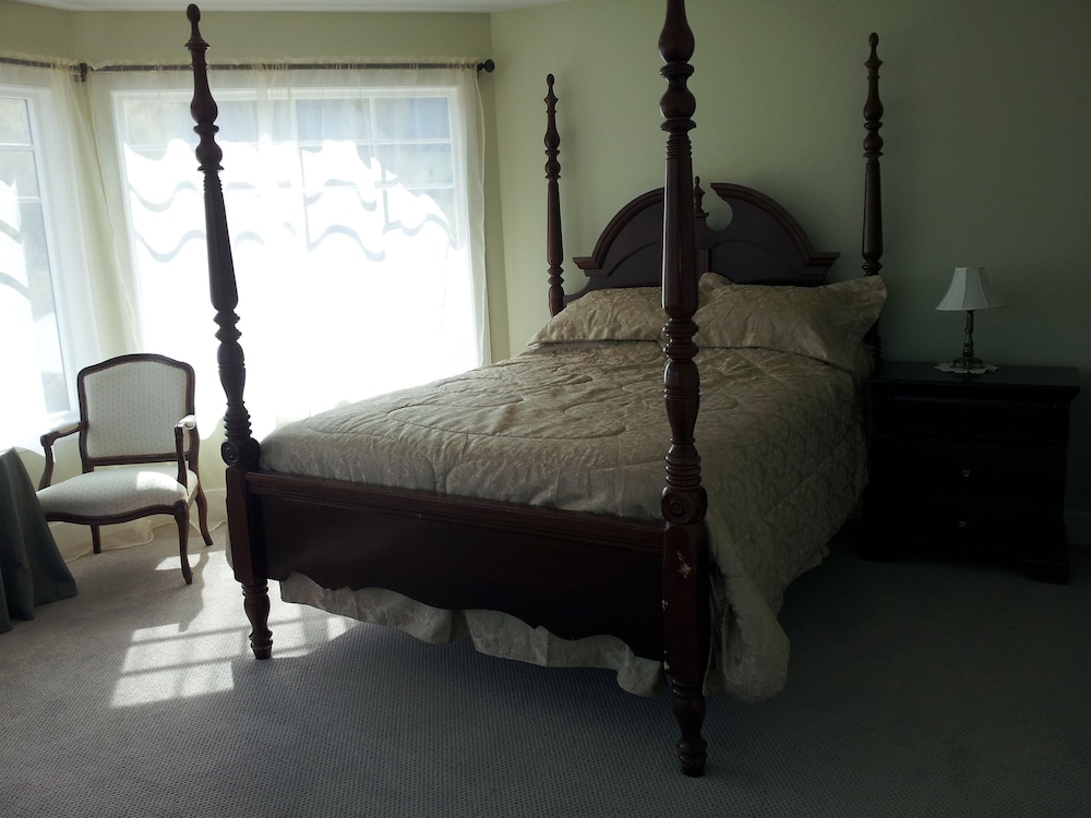 Anastasia Room photo 1