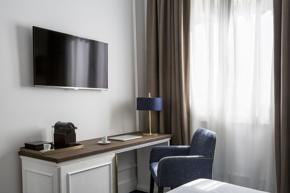 Design Double or Twin Room photo 2