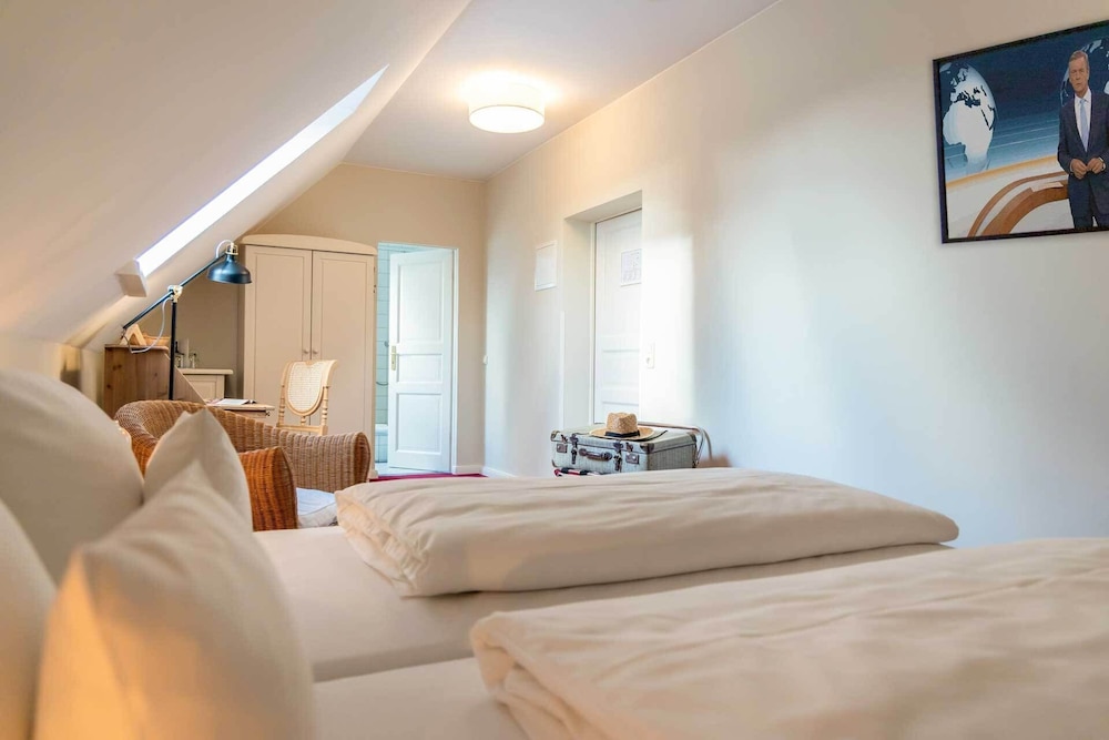 Classic Double Room photo 2
