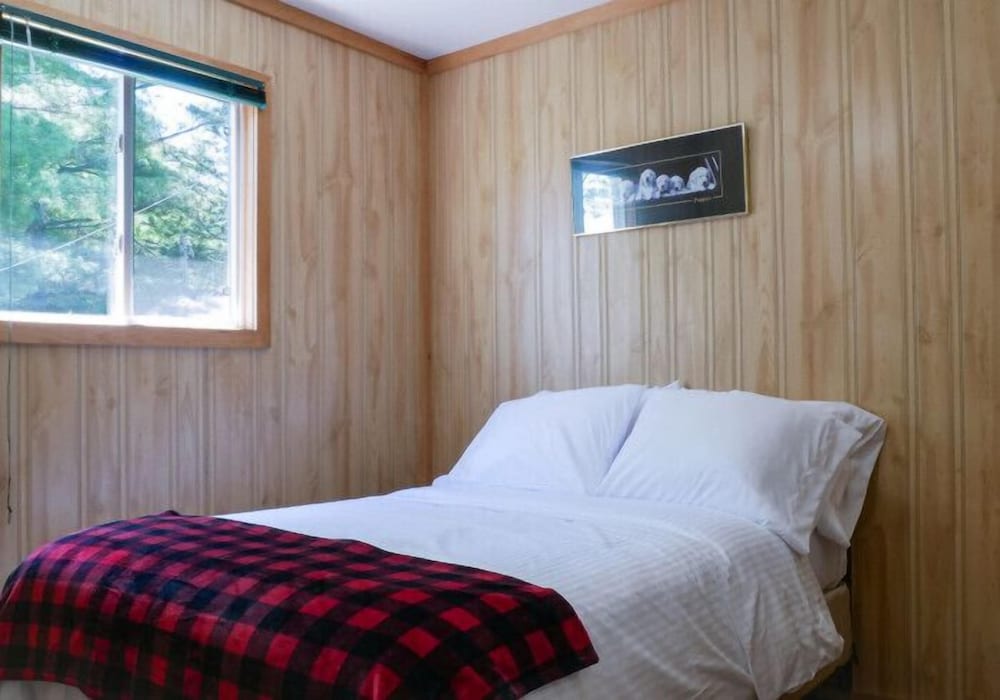 Deluxe Cabin photo 2