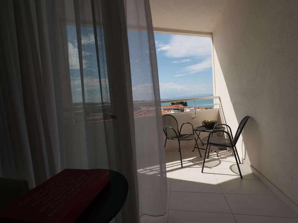 Cozy Retreat - Photo 4