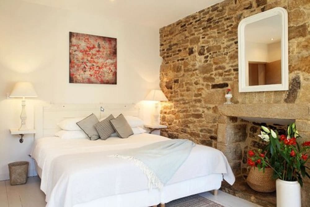 Deluxe Room - Photo 1