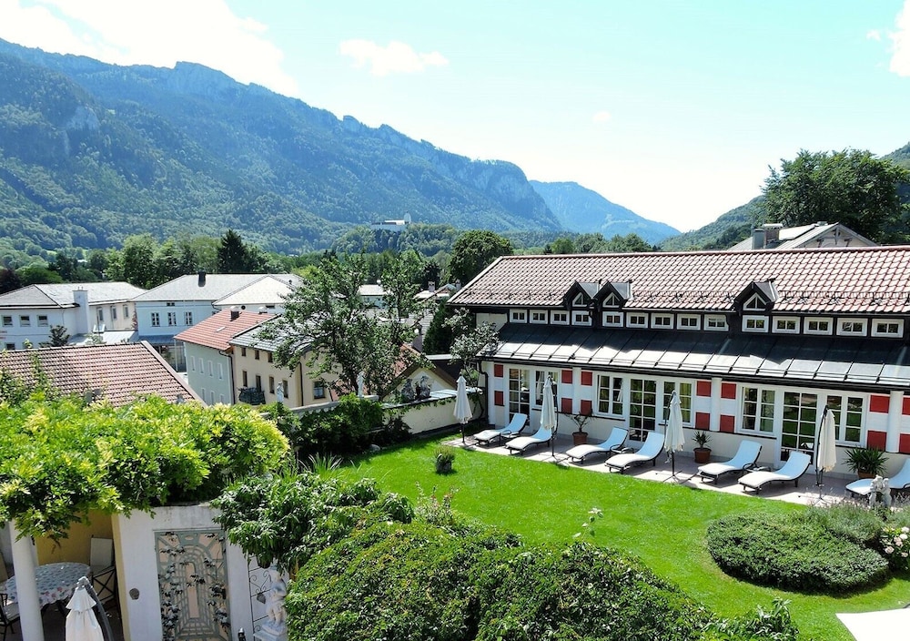 Suite, Patio, Courtyard View