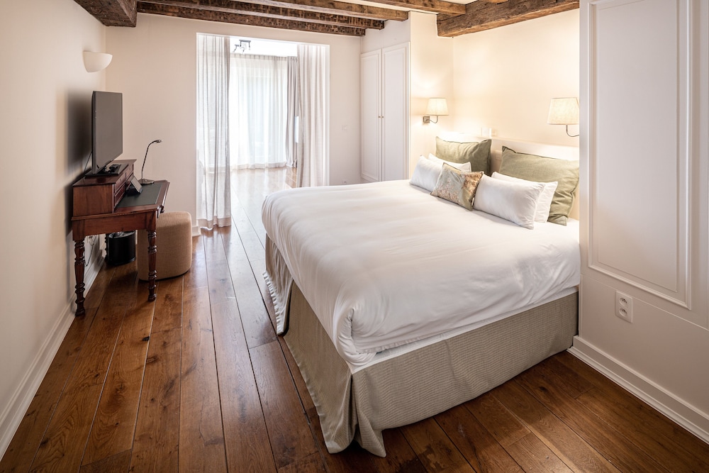 Suite photo 1