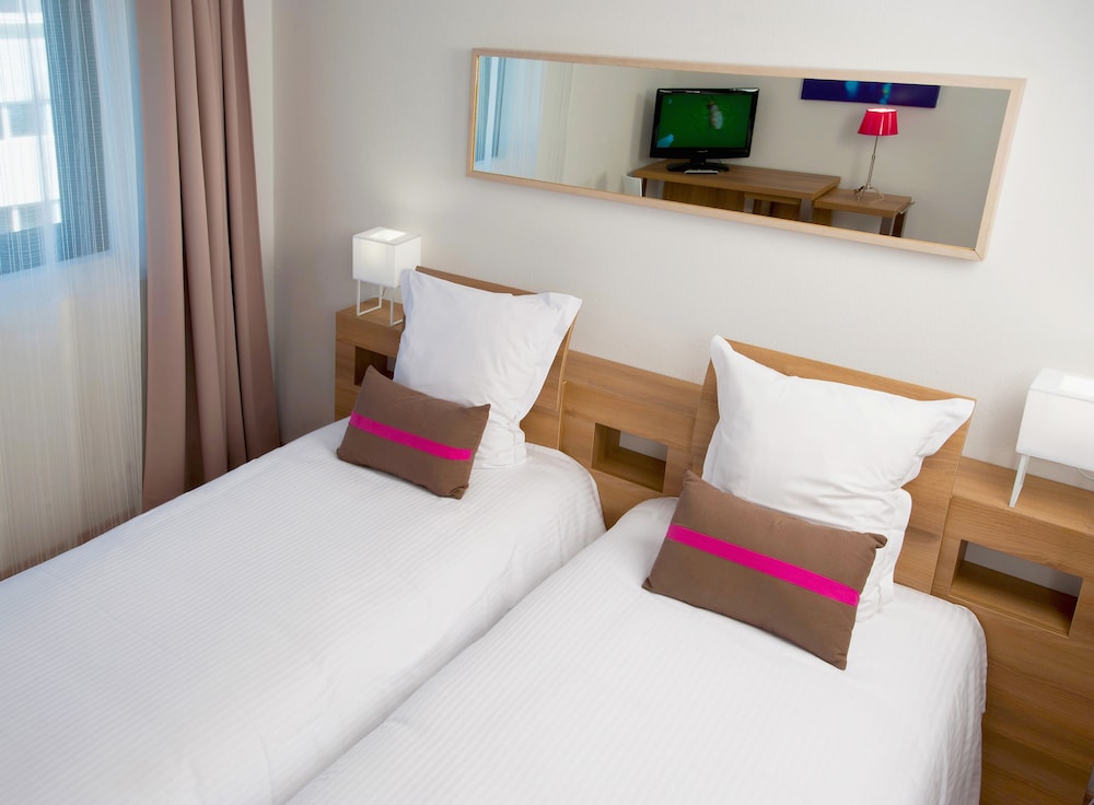 Studio, 2 Twin Beds - Photo 1