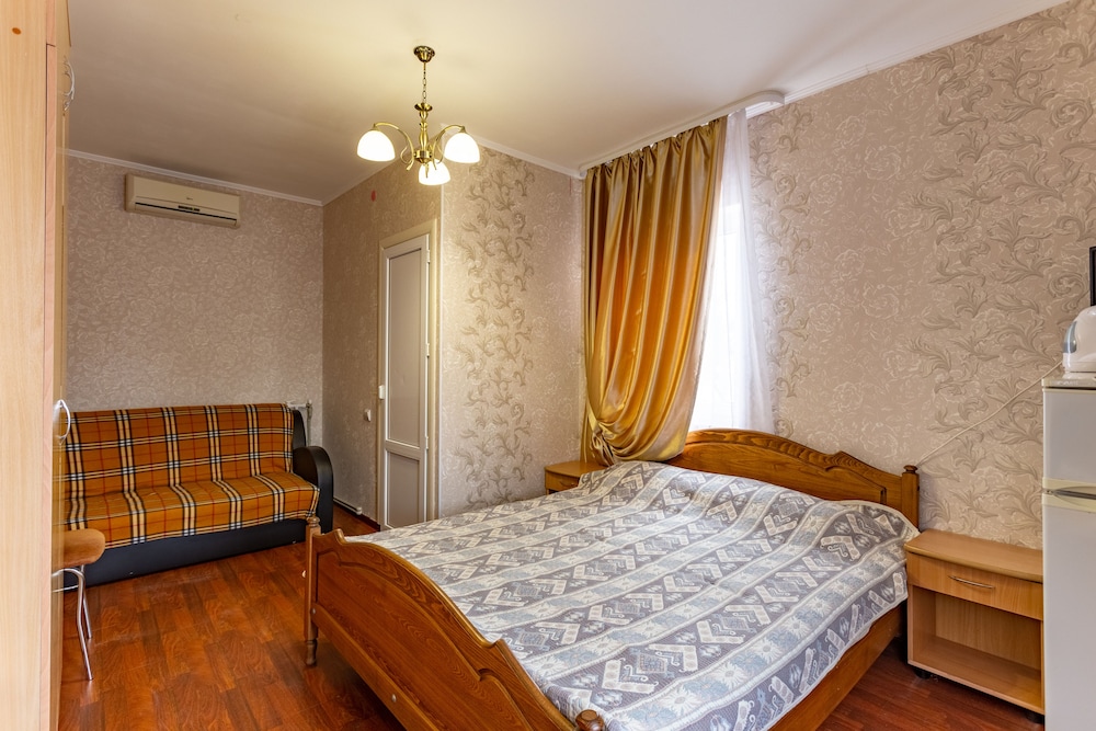 Standard Triple Room, Multiple Beds photo 2
