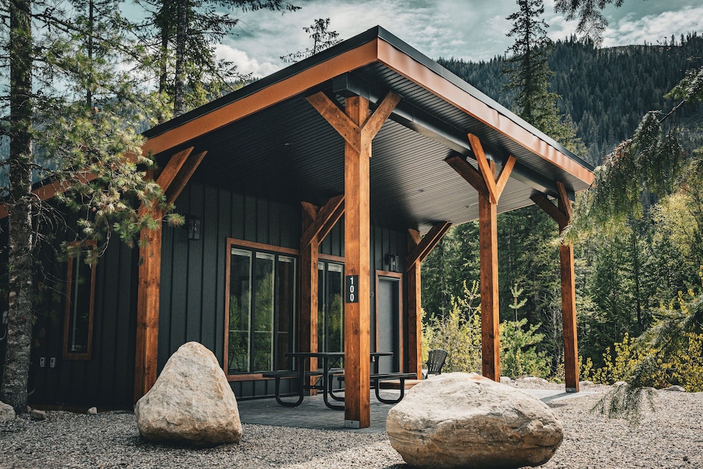 Superior Cabin
