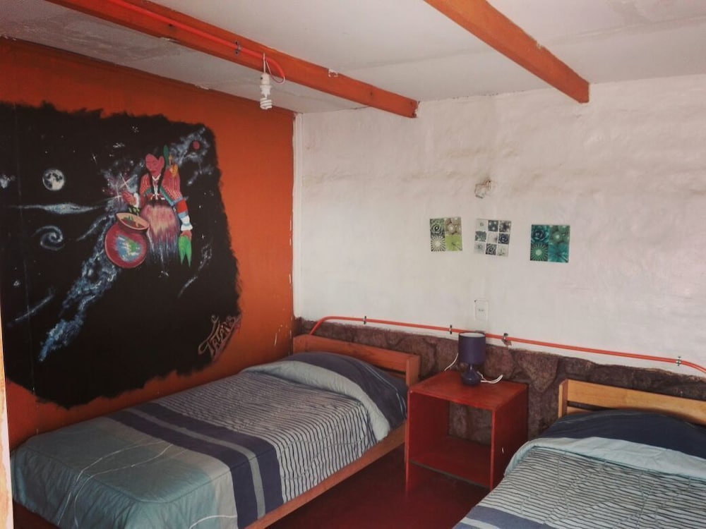 Double Room, 2 Twin Beds, Shared Bathroom photo 1