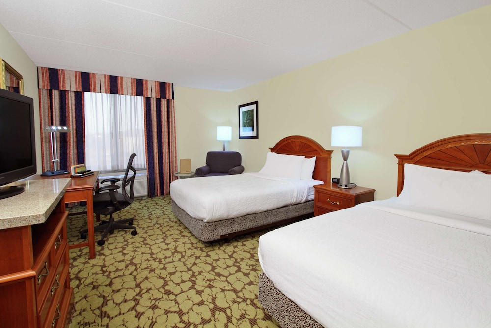 Handicap Accessible Double With Shower/Tub