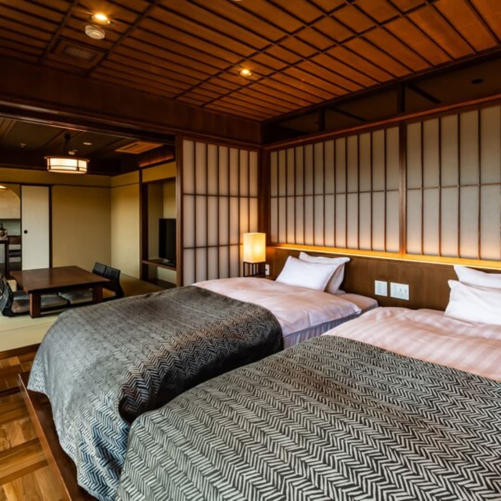 Suite,Chisuji-AnnexB-including Kaiseki dinner and Japanese set breakfast(both with fish and seafood) photo 3