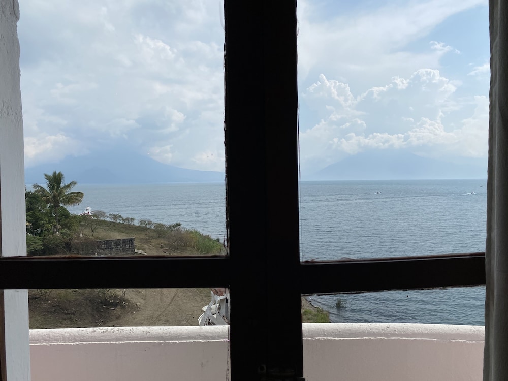 Twin Room, Lake View photo 2