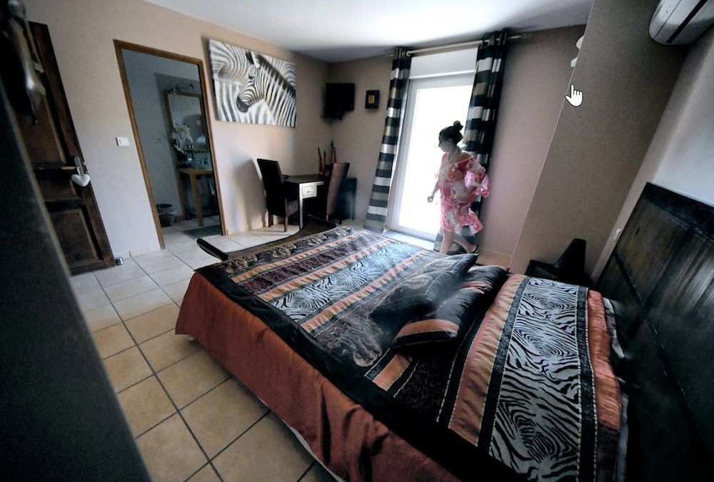 Double Room (Africaine)