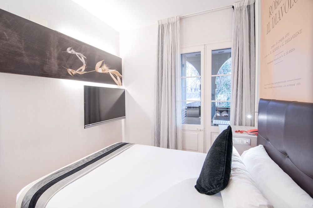 Single Room photo 2