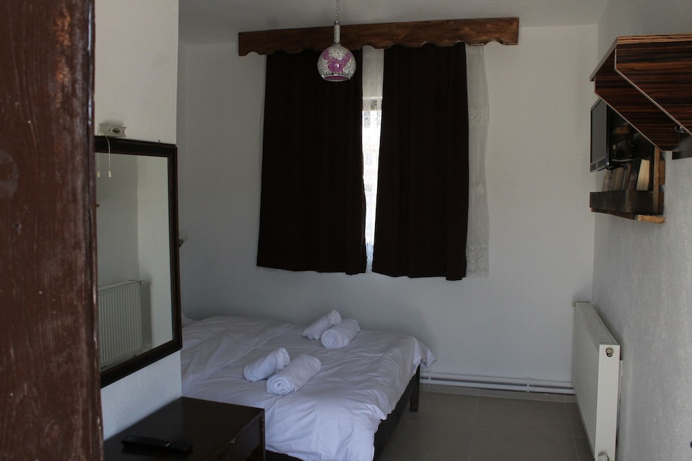 Standard Double Room, City View photo 1