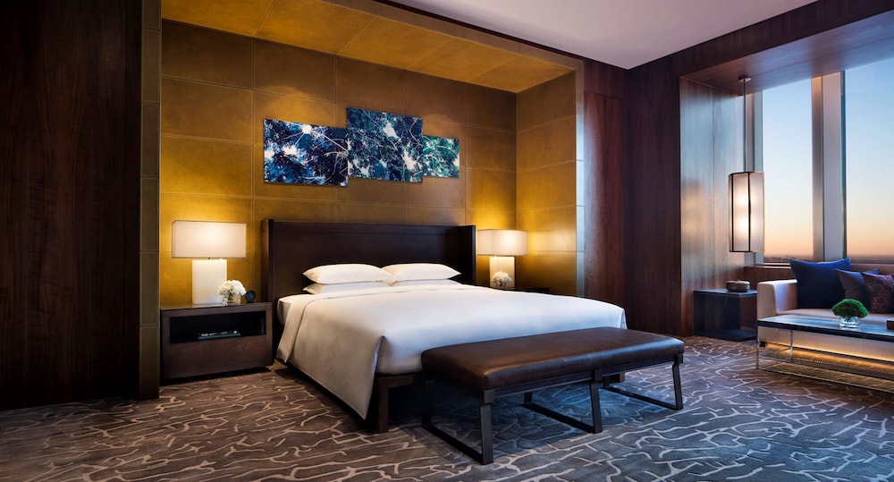 Suite, 1 King Bed