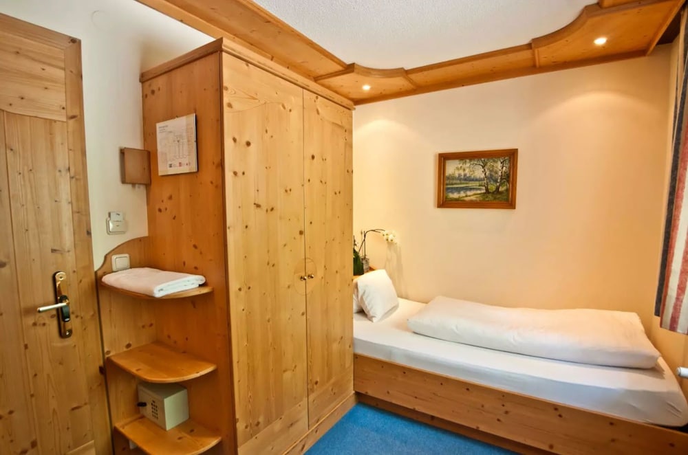 Single Room photo 1