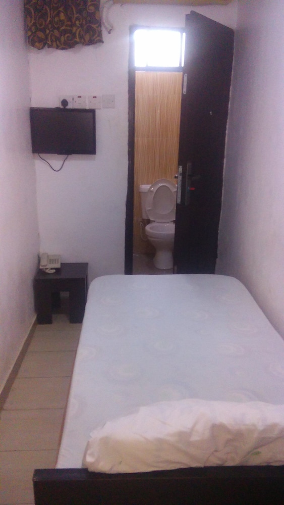 Basic Single Room photo 1