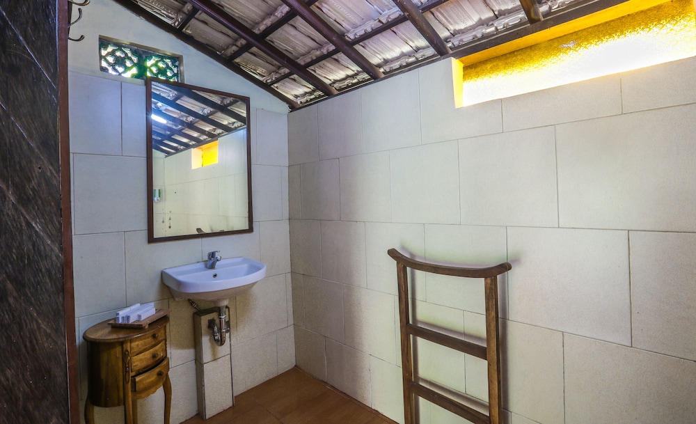 Deluxe Bungalow photo 2