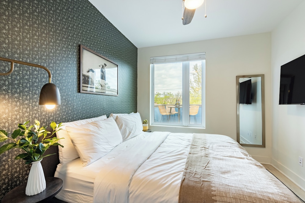 Family Apartment, Multiple Bedrooms, Kitchen