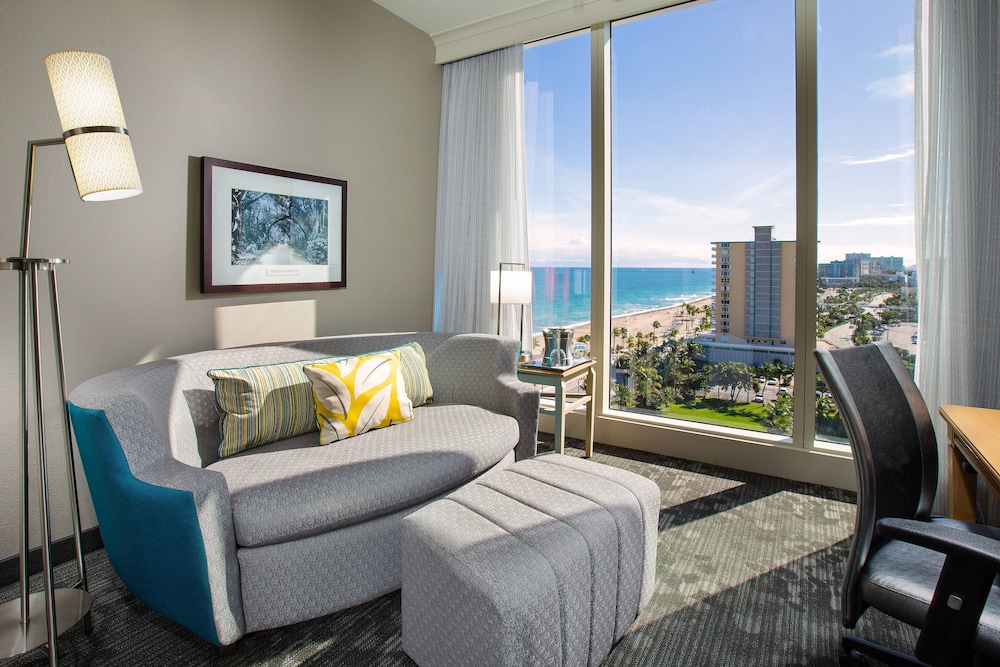 Suite, 1 Bedroom, Ocean View - Photo 2