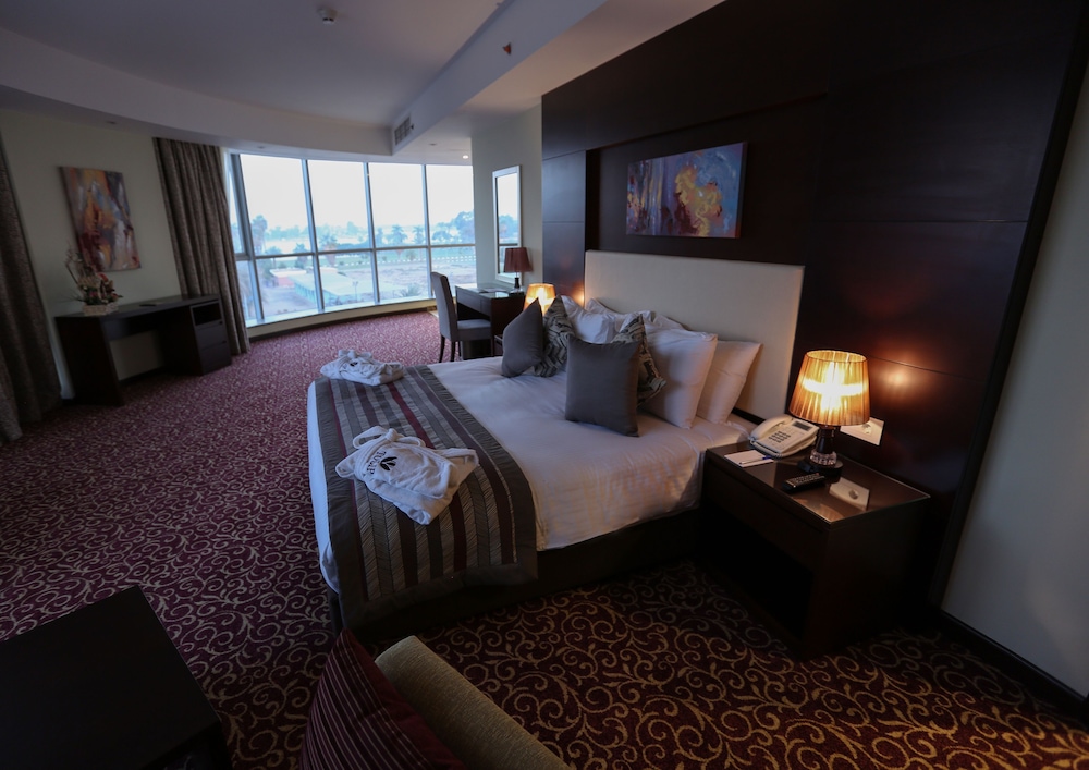 Executive Suite photo 1