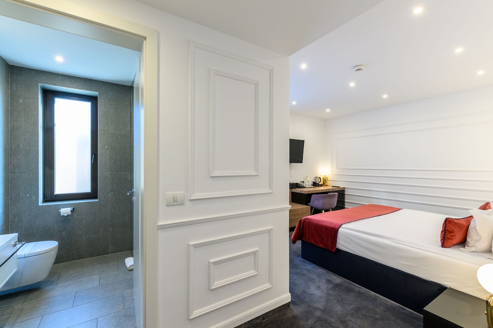 Standard Room - Photo 9