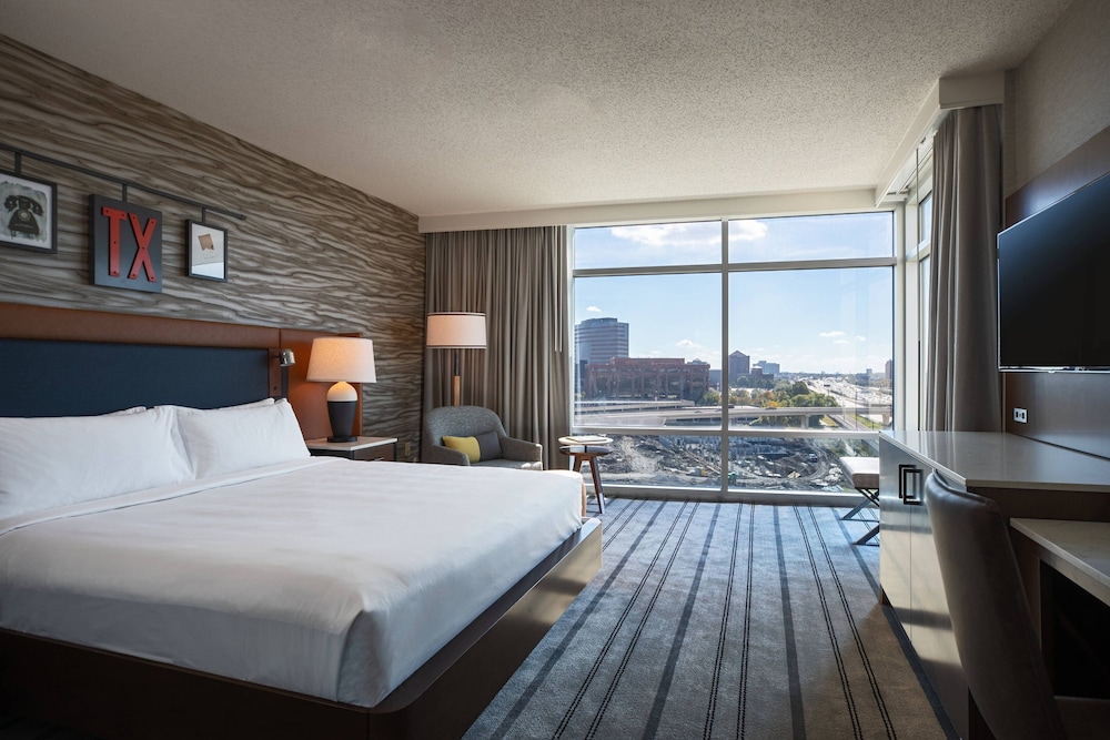 Executive Suite, 1 Bedroom - Photo 2