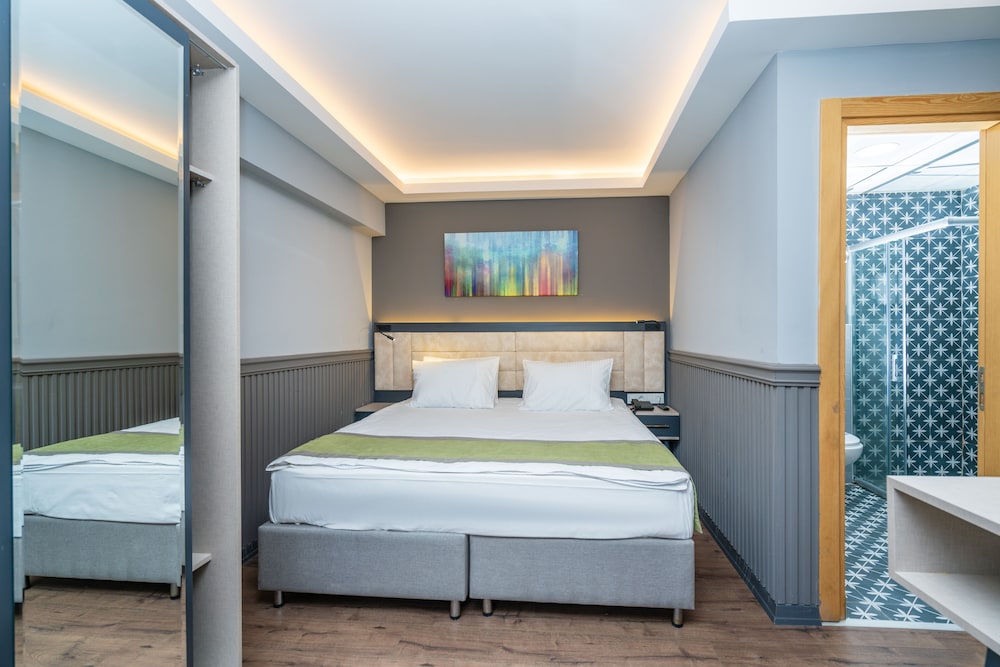 Deluxe Room, 1 Bedroom, City View photo 1