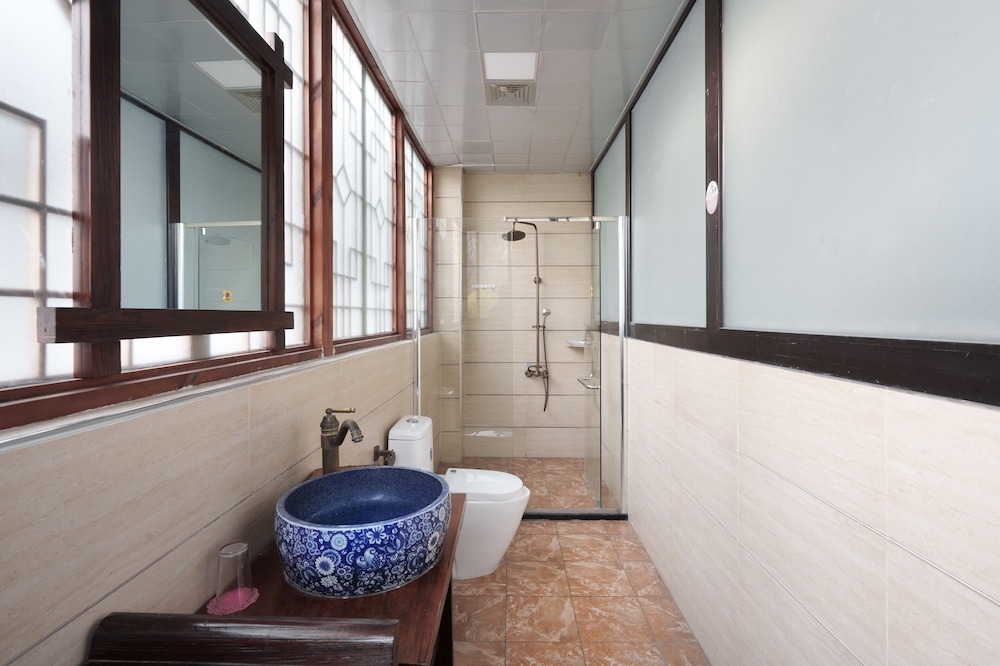 Family Studio Suite, Hill View