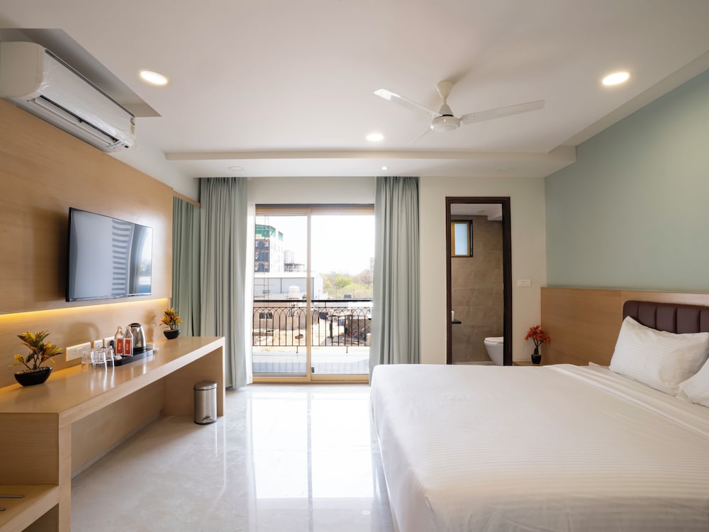 Deluxe Apartment