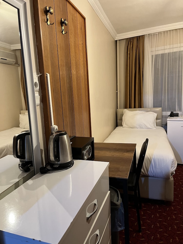 Basic Single Room, 1 Twin Bed photo 1