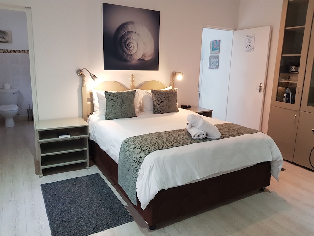 Deluxe Room - Photo 2