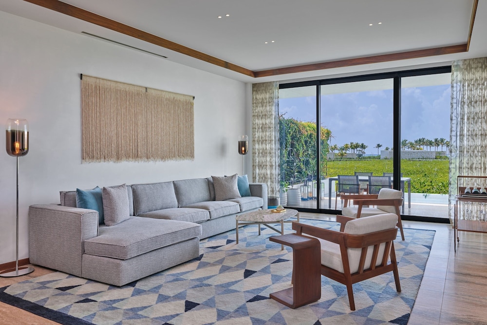 Suite, 1 King Bed, Ocean View (Private Pool) - Photo 2