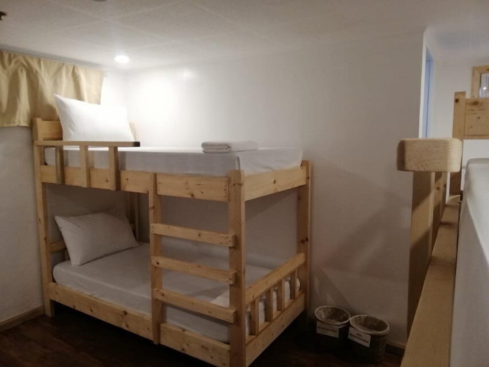 Shared Dormitory, Women Only photo 3