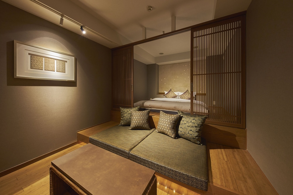 Deluxe Room, 1 Queen Bed, Non Smoking, Private Bathroom photo 1