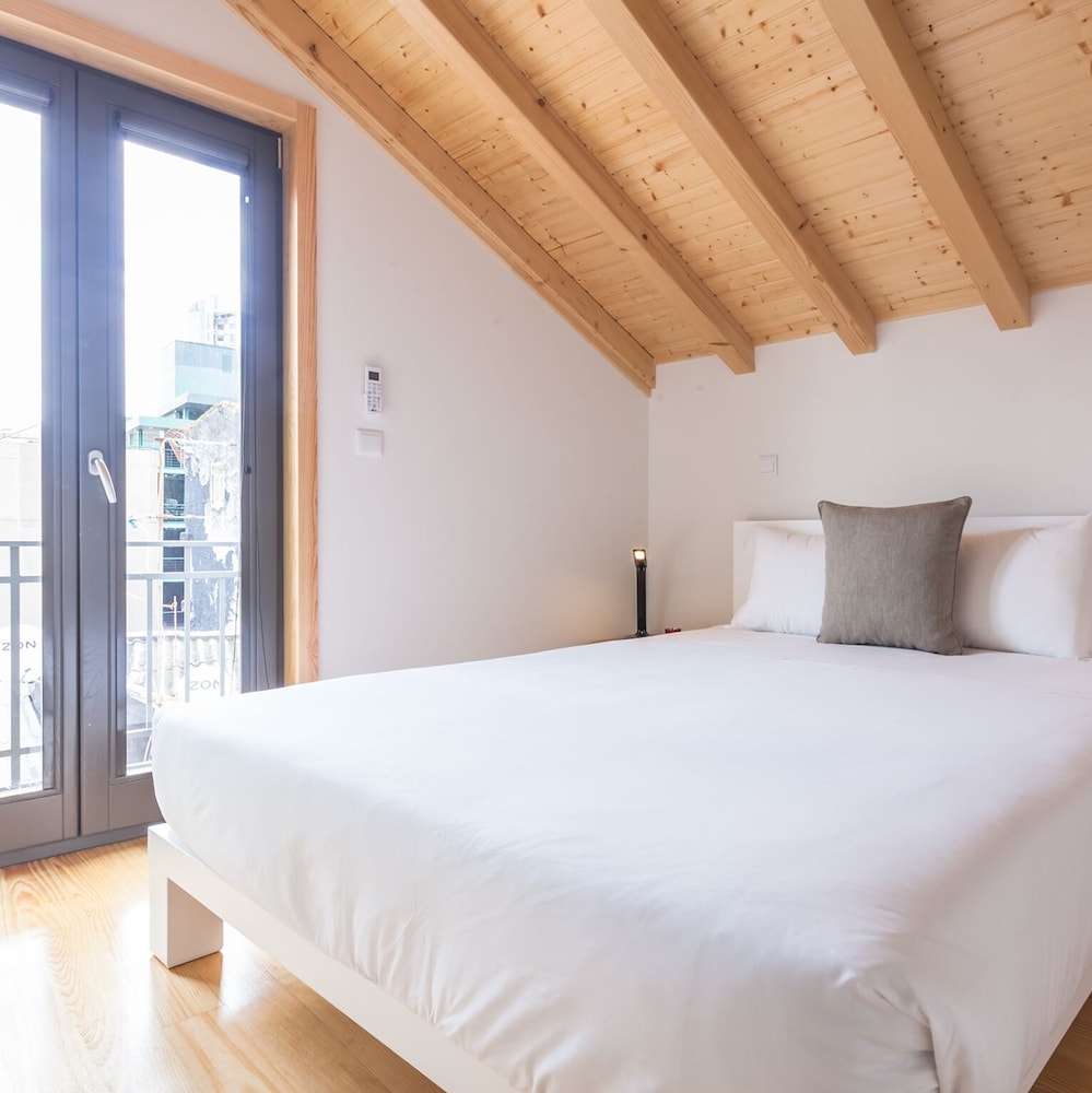 Superior Apartment (InSitu Trindade - Loft 3rd floor)