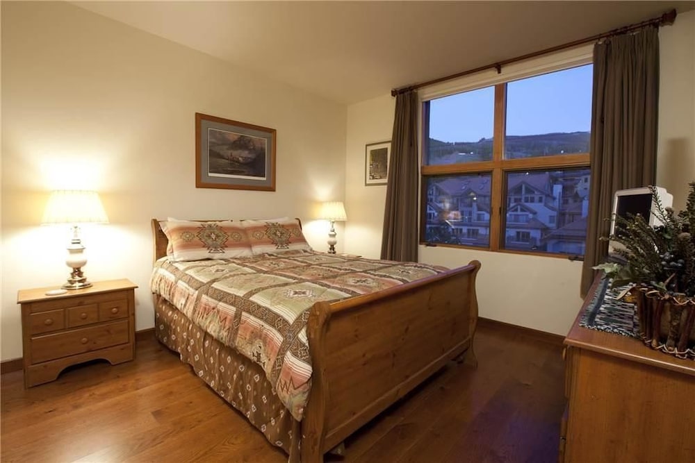 Condo, 2 Queen Beds (Granita 301)