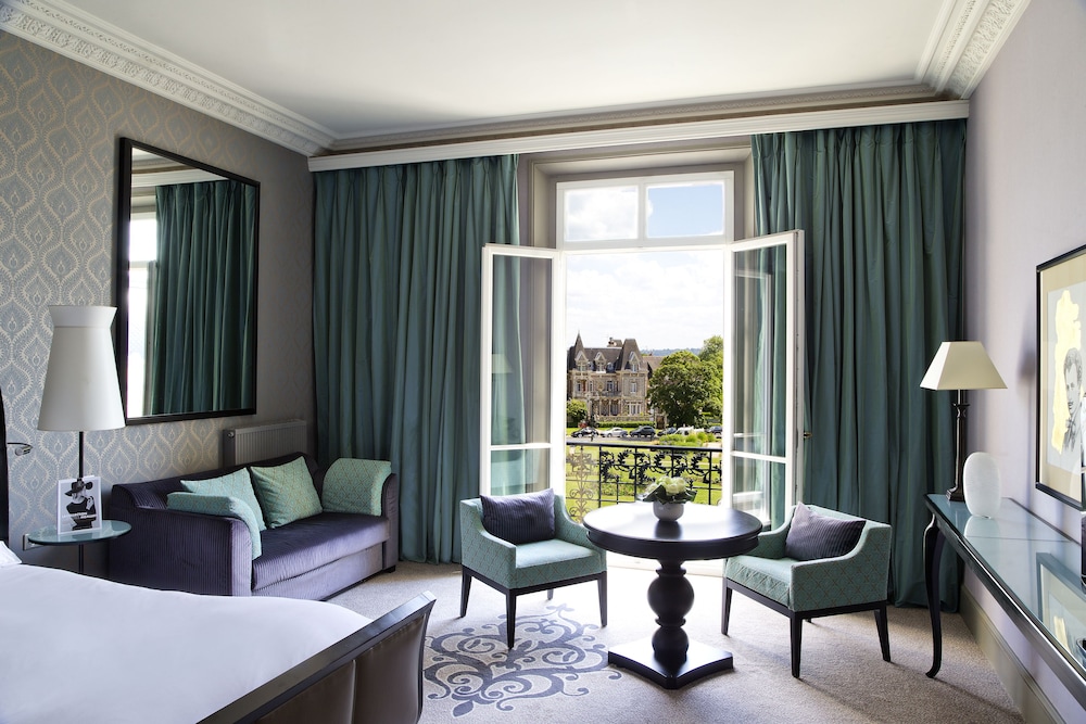 Classic Room, 1 King Bed (Garden view) - Photo 1