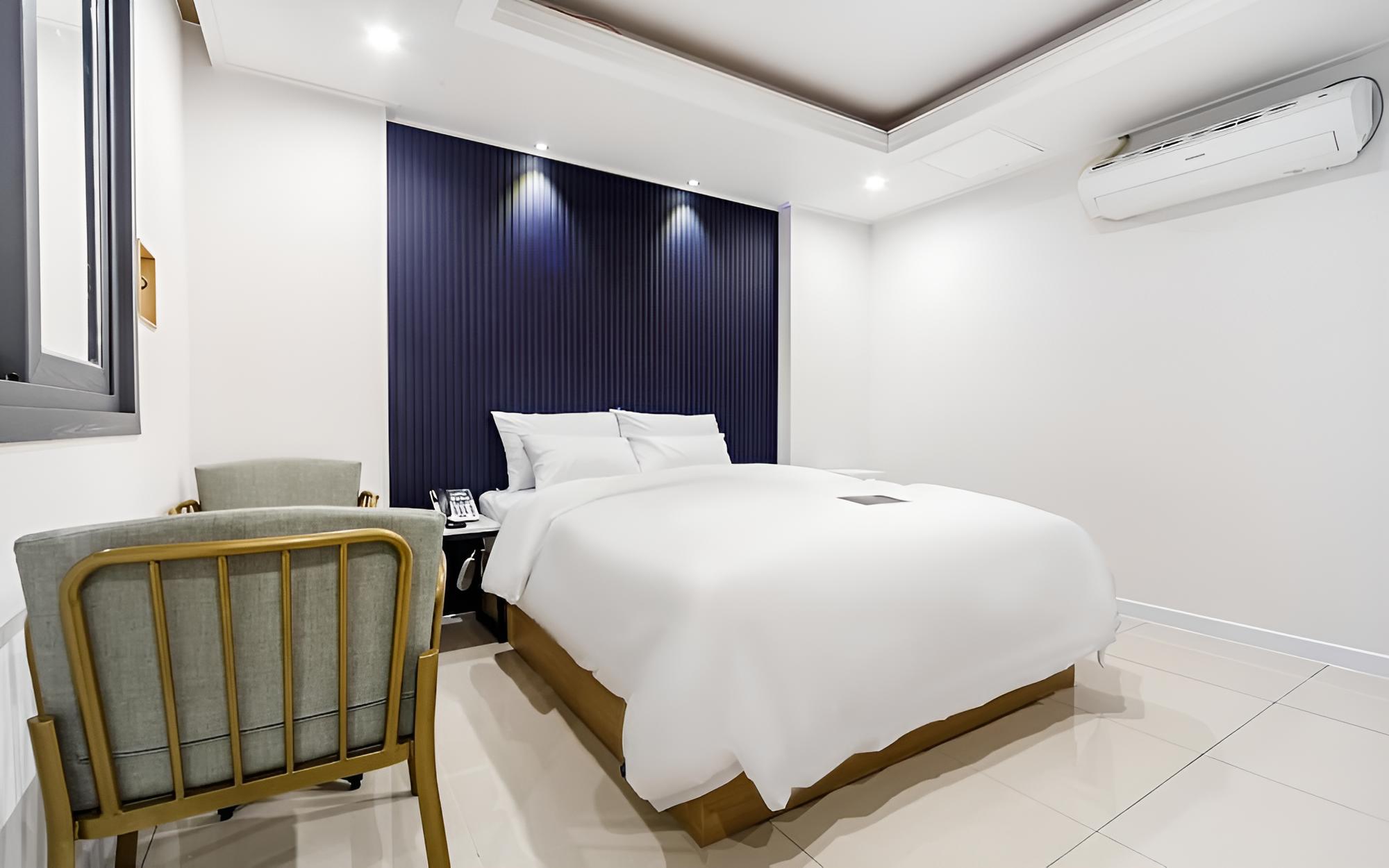 Room (Standard (non-smoking equipped with A) - Photo 2