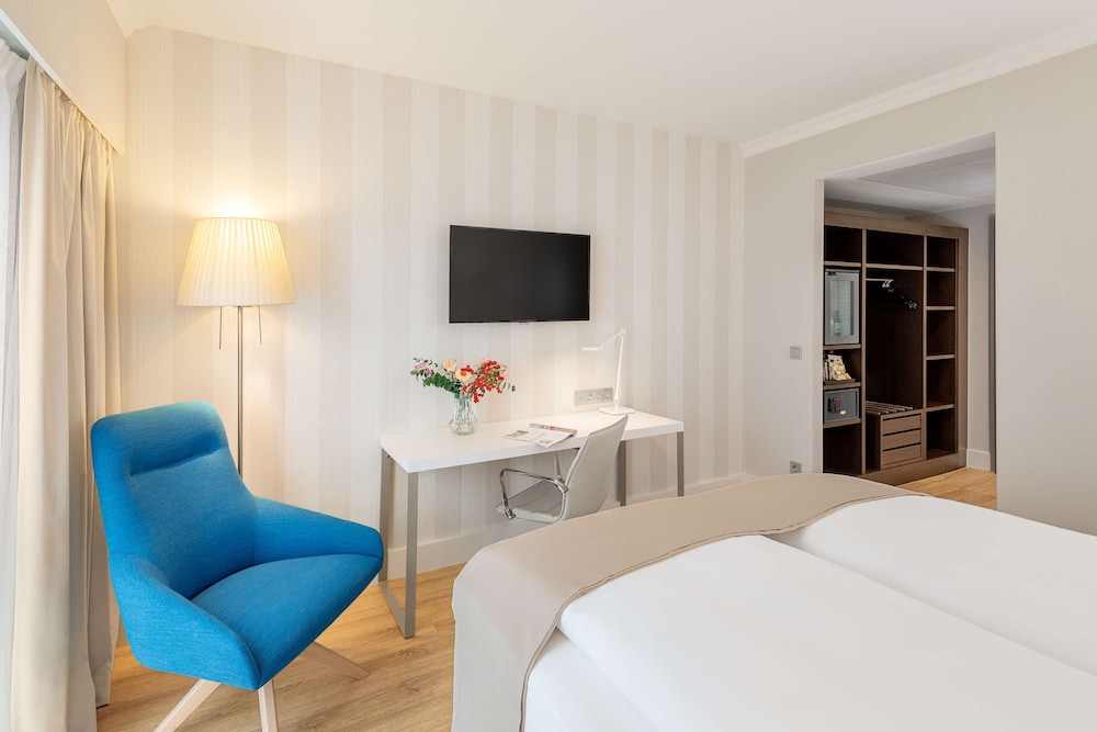 Small Standard Room