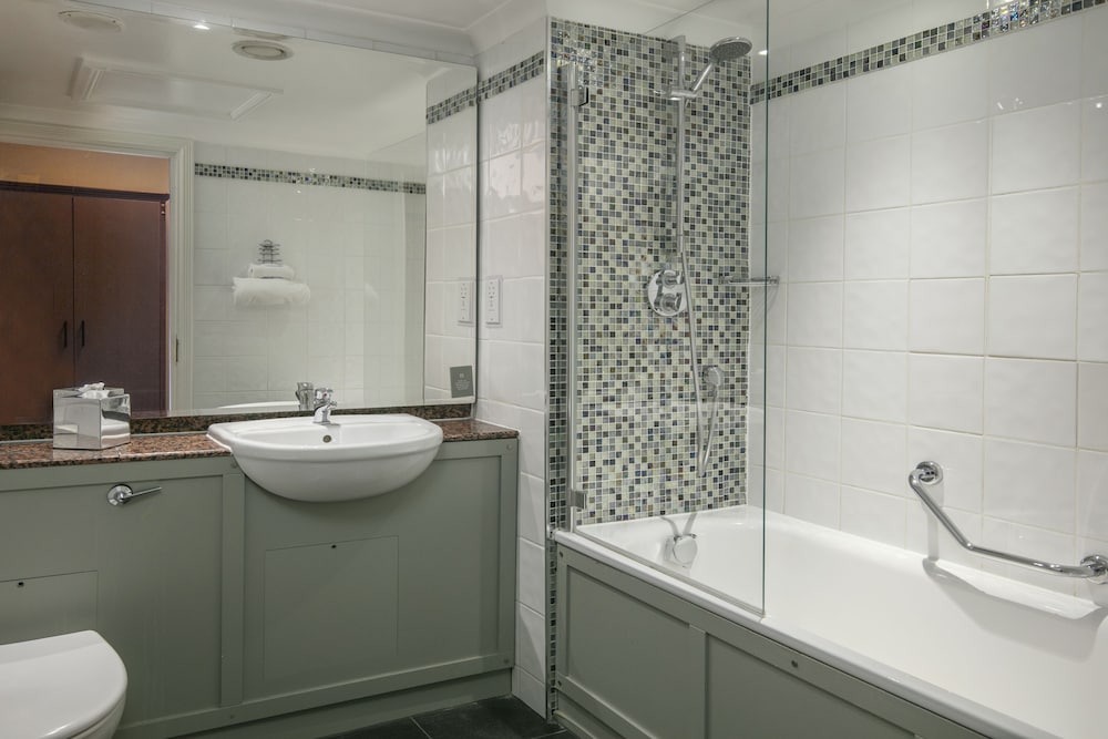 Superior King Room - Photo 3