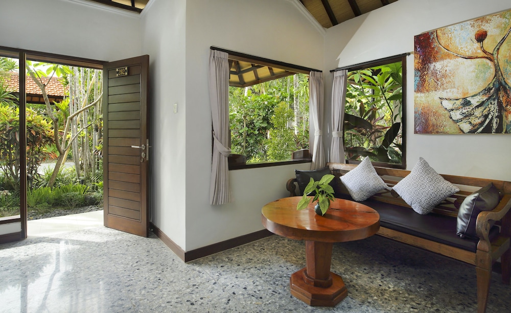 Deluxe Room with Garden View - Photo 12